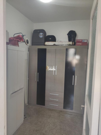 Imagem Imóvel com 2 Quartos à Venda, 20 m² em Auxiliadora - Porto Alegre Imagem Imóvel com 2 Quartos à Venda, 20 m² em Auxiliadora - Porto Alegre