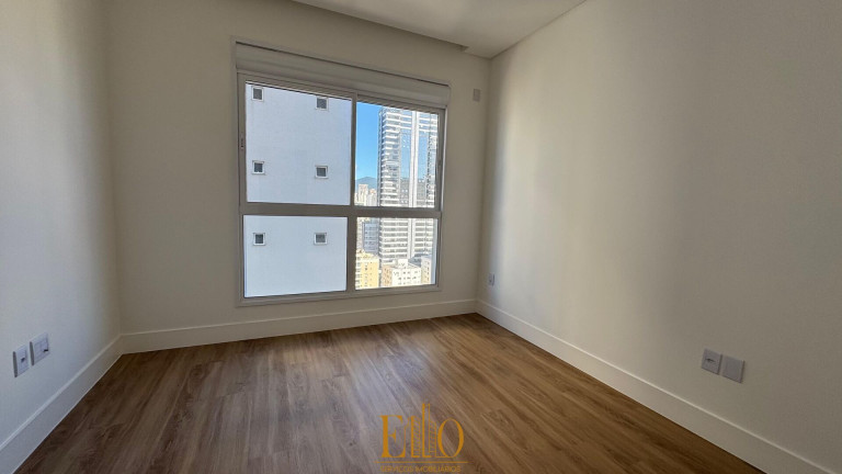 Imagem Apartamento com 4 Quartos à Venda, 197 m² em Meia Praia - Itapema Imagem Apartamento com 4 Quartos à Venda, 197 m² em Meia Praia - Itapema