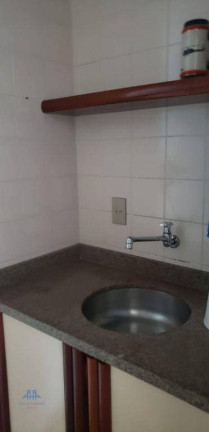 Imagem Sala Comercial à Venda ou Locação, 60 m² em Centro - Florianópolis Imagem Sala Comercial à Venda ou Locação, 60 m² em Centro - Florianópolis