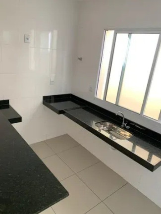 Imagem Casa com 2 Quartos à Venda, 100 m² em R$355.000,00 // Parque Xangri-lá - Contagem Imagem Casa com 2 Quartos à Venda, 100 m² em R$355.000,00 // Parque Xangri-lá - Contagem