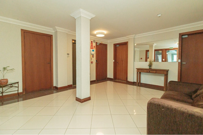 Imagem Apartamento com 2 Quartos à Venda, 68 m² em Menino Deus - Porto Alegre Imagem Apartamento com 2 Quartos à Venda, 68 m² em Menino Deus - Porto Alegre