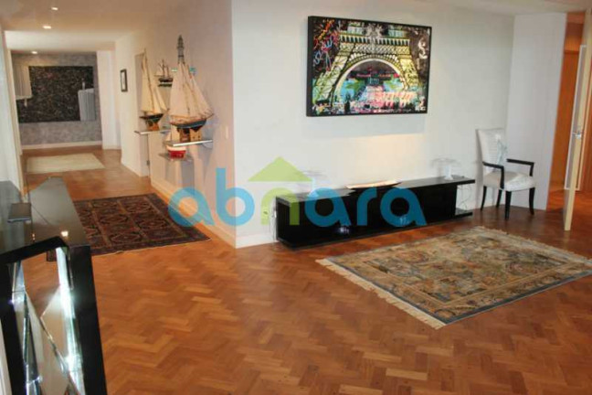 Imagem Apartamento com 5 Quartos à Venda, 520 m² em Ipanema - Rio De Janeiro Imagem Apartamento com 5 Quartos à Venda, 520 m² em Ipanema - Rio De Janeiro