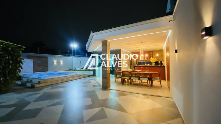 Imagem Casa com 3 Quartos à Venda, 300 m² em Cidade Nova - Feira De Santana Imagem Casa com 3 Quartos à Venda, 300 m² em Cidade Nova - Feira De Santana