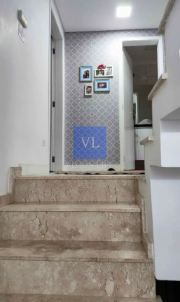 Imagem Casa com 3 Quartos à Venda, 160 m² em Santa Cândida - Curitiba Imagem Casa com 3 Quartos à Venda, 160 m² em Santa Cândida - Curitiba