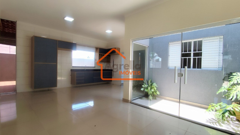 Imagem Casa com 3 Quartos à Venda, 152 m² em Jardim Regina - Mogi Mirim Imagem Casa com 3 Quartos à Venda, 152 m² em Jardim Regina - Mogi Mirim