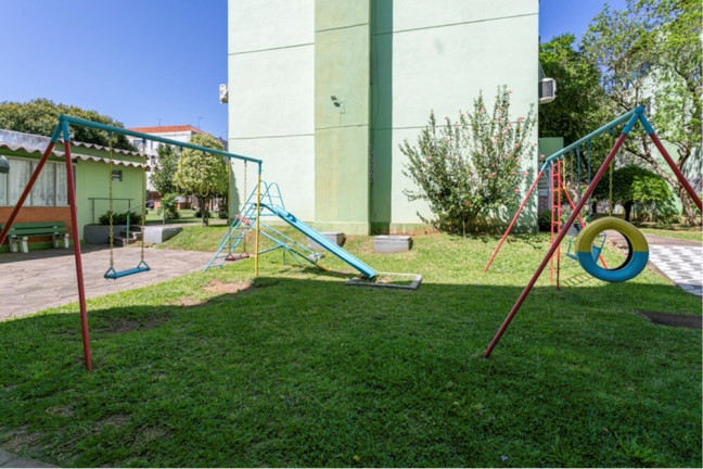 Imagem Imóvel com 3 Quartos à Venda, em Jardim Planalto - Porto Alegre Imagem Imóvel com 3 Quartos à Venda, em Jardim Planalto - Porto Alegre