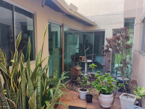 Imagem Casa com 3 Quartos à Venda, 231 m² em Setor Jaó - Goiânia
