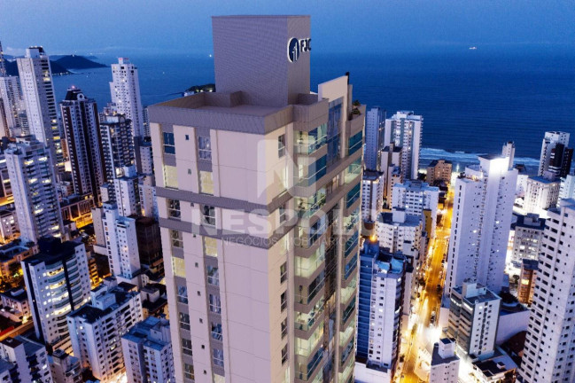Imagem Apartamento com 2 Quartos à Venda, 146 m² em Centro - Balneario Camboriu Imagem Apartamento com 2 Quartos à Venda, 146 m² em Centro - Balneario Camboriu