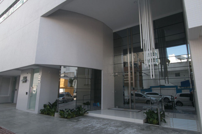 Imagem Imóvel com 4 Quartos à Venda, 269 m² em Centro - Balneário Camboriú Imagem Imóvel com 4 Quartos à Venda, 269 m² em Centro - Balneário Camboriú