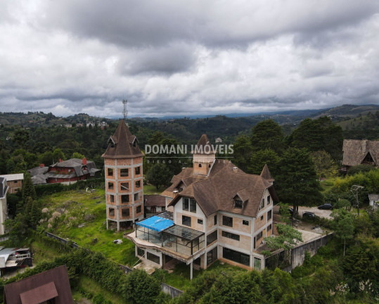 Imagem Imóvel com 52 Quartos à Venda, 1.845 m² em Região De Capivari - Campos Do Jordão Imagem Imóvel com 52 Quartos à Venda, 1.845 m² em Região De Capivari - Campos Do Jordão