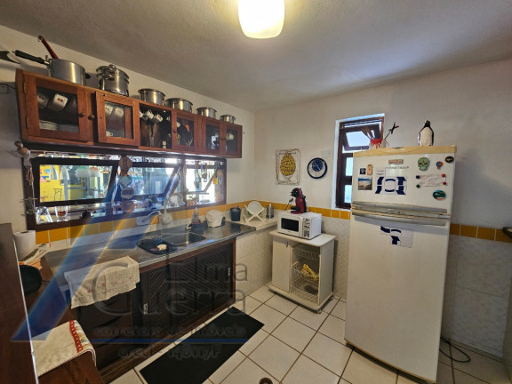 Imagem Casa com 5 Quartos à Venda, 196 m² em Centro - Ubatuba Imagem Casa com 5 Quartos à Venda, 196 m² em Centro - Ubatuba