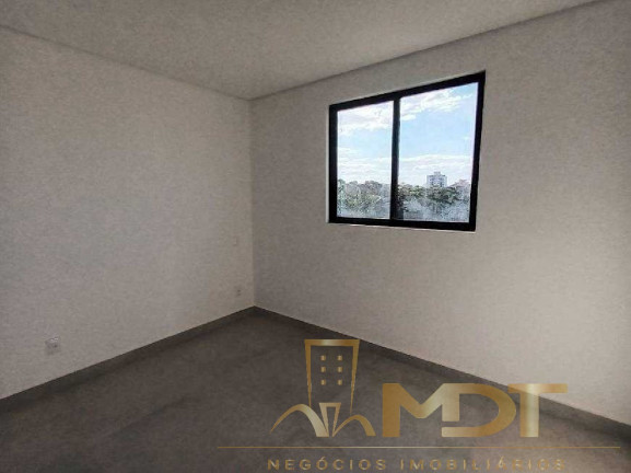 Imagem Imóvel com 3 Quartos à Venda, 118 m² em Planalto - Belo Horizonte