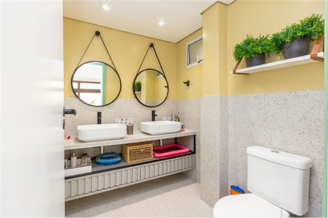 Imagem Casa com 4 Quartos à Venda, 390 m² em Vila Ipojuca - São Paulo