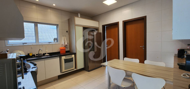 Imagem Casa de Condomínio com 4 Quartos à Venda, 270 m² em Alphaville - Santana De Parnaíba Imagem Casa de Condomínio com 4 Quartos à Venda, 270 m² em Alphaville - Santana De Parnaíba