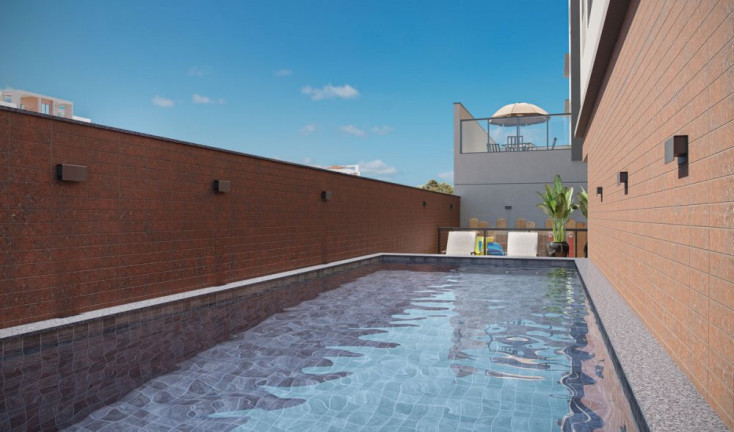 Imagem Apartamento com 2 Quartos à Venda, 72 m² em Centro - Camboriú