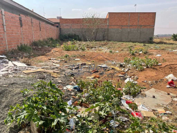 Imagem Terreno à Venda, 250 m² em Jardim Milenium - Pirassununga Imagem Terreno à Venda, 250 m² em Jardim Milenium - Pirassununga