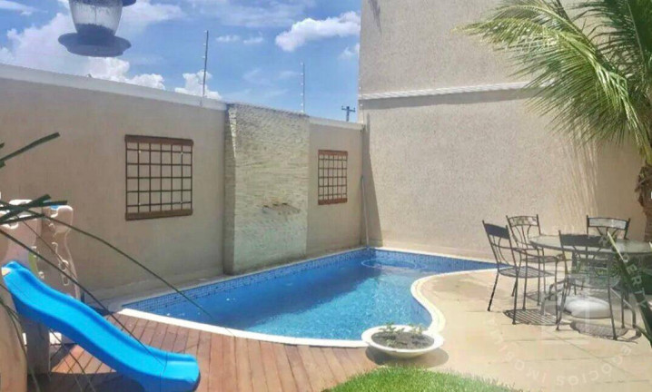 Imagem Casa com 4 Quartos à Venda, 232 m² em Loteamento Villa Branca - Jacareí Imagem Casa com 4 Quartos à Venda, 232 m² em Loteamento Villa Branca - Jacareí