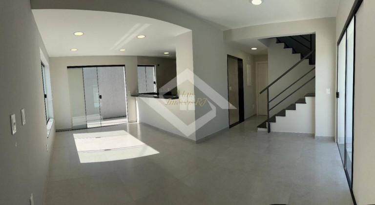 Imagem Casa com 4 Quartos à Venda, 150 m² em Itaipu - Niterói