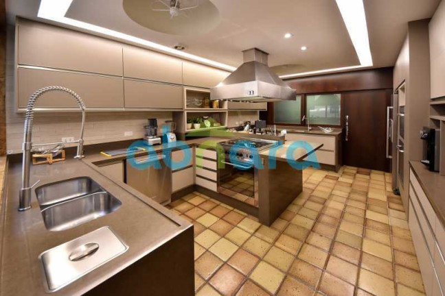 Imagem Apartamento com 4 Quartos à Venda, 600 m² em Copacabana - Rio De Janeiro Imagem Apartamento com 4 Quartos à Venda, 600 m² em Copacabana - Rio De Janeiro