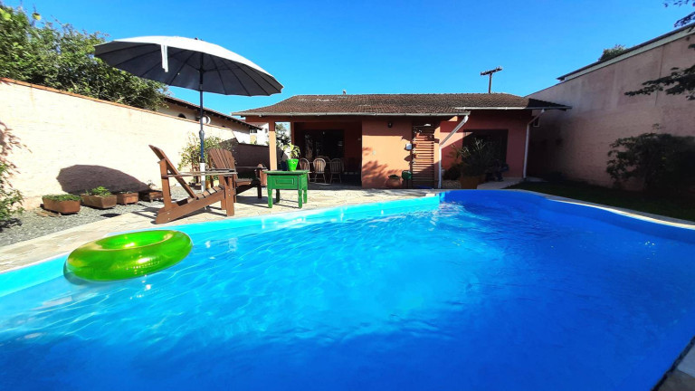 Imagem Casa com 3 Quartos à Venda, 120 m² em Floresta - Joinville