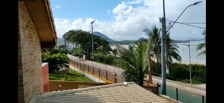 Imagem Casa com 5 Quartos à Venda, 1 m² em Itaoca - Itapemirim