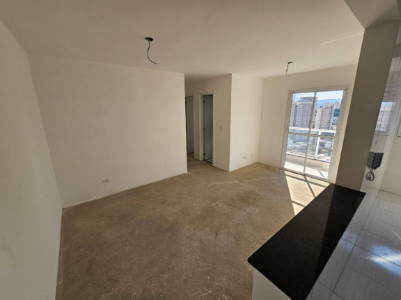 Apartamento com 2 Quartos à Venda,  em Vila Galvão - Guarulhos