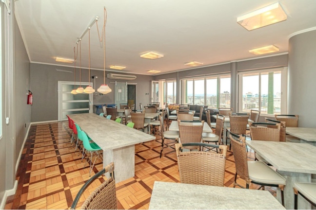 Imagem Apartamento com 3 Quartos à Venda, 147 m² em Moinhos De Vento - Porto Alegre Imagem Apartamento com 3 Quartos à Venda, 147 m² em Moinhos De Vento - Porto Alegre