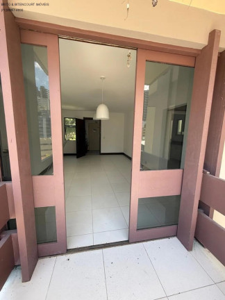 Imagem Imóvel com 3 Quartos à Venda, 104 m² em Barra - Salvador Imagem Imóvel com 3 Quartos à Venda, 104 m² em Barra - Salvador