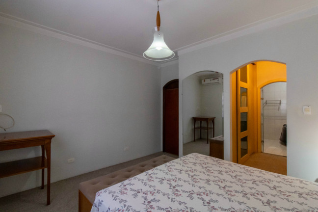 Imagem Casa com 3 Quartos à Venda, 331 m² em Vila Galvão - Guarulhos Imagem Casa com 3 Quartos à Venda, 331 m² em Vila Galvão - Guarulhos