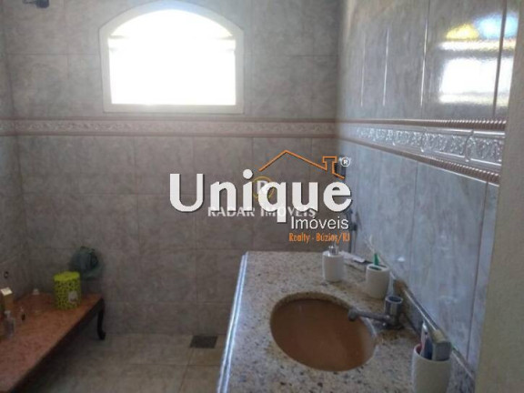 Imagem Casa com 5 Quartos à Venda, 360 m² em Centro - São Pedro Da Aldeia