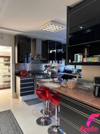 Imagem Casa com 5 Quartos à Venda, 585 m² em João Paulo - Florianópolis Imagem Casa com 5 Quartos à Venda, 585 m² em João Paulo - Florianópolis
