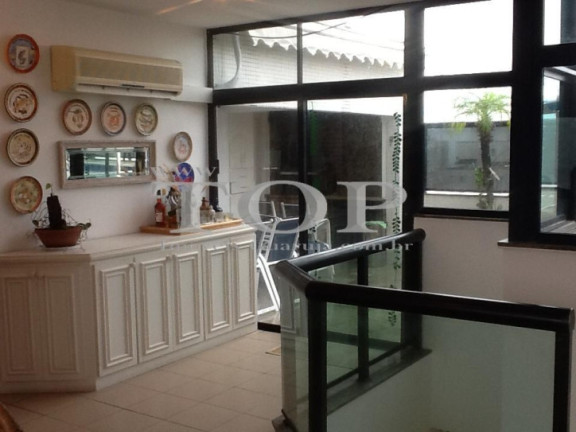 Imagem Cobertura com 4 Quartos à Venda, 214 m² em Pitangueiras - Guarujá Imagem Cobertura com 4 Quartos à Venda, 214 m² em Pitangueiras - Guarujá
