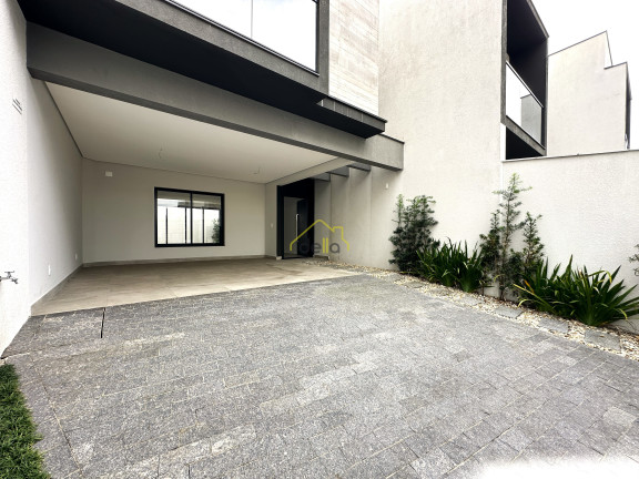 Imagem Casa com 3 Quartos à Venda, 153 m² em América - Joinville Imagem Casa com 3 Quartos à Venda, 153 m² em América - Joinville