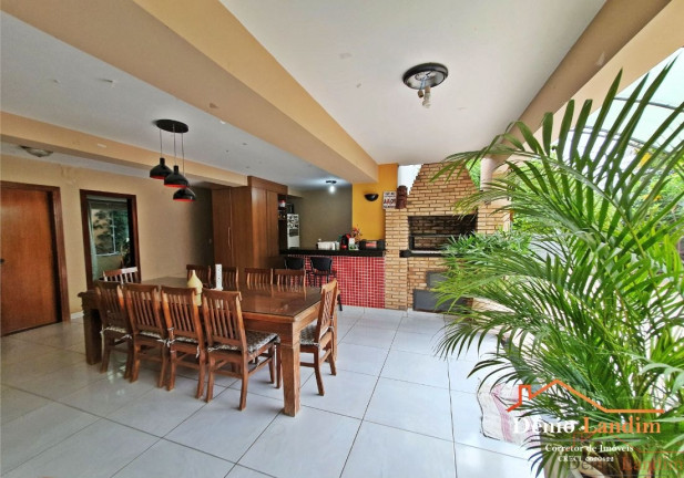 Imagem Casa com 6 Quartos à Venda, 343 m² em Jardim Panorama - Montes Claros