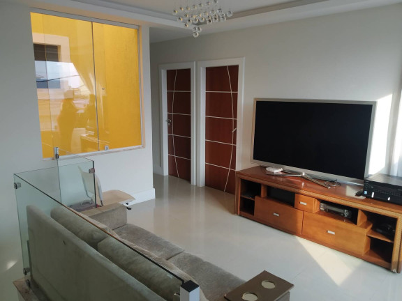 Imagem Casa com 3 Quartos à Venda, 450 m² em Parque Santo Amaro - Campos Dos Goytacazes