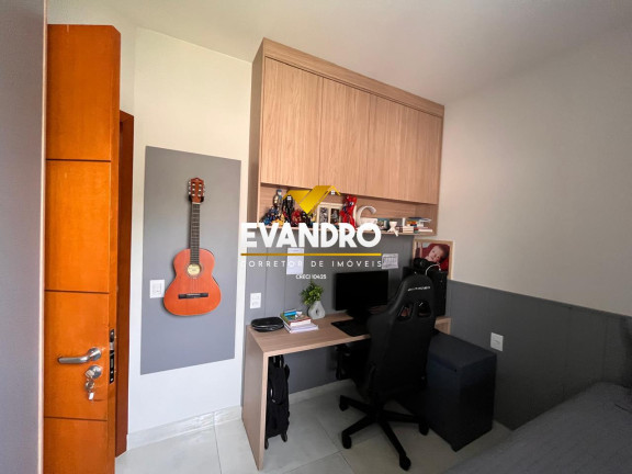 Imagem Casa com 3 Quartos à Venda, 186 m² em Santa Cruz - Cuiabá Imagem Casa com 3 Quartos à Venda, 186 m² em Santa Cruz - Cuiabá