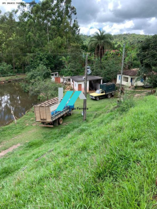 Fazenda à Venda, 30 m² em Azurita - Mateus Leme
