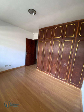 Imagem Apartamento com 4 Quartos para Alugar, 305 m² em Centro - Irati Imagem Apartamento com 4 Quartos para Alugar, 305 m² em Centro - Irati