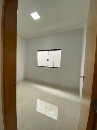 Imagem Casa com 3 Quartos à Venda, 104 m² em Loteamento Residencial Verona - Anápolis