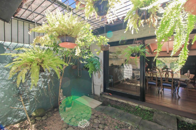 Imagem Casa com 3 Quartos à Venda, 246 m² em Ipanema - Porto Alegre