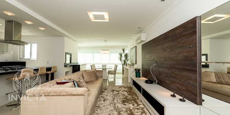 Imagem Apartamento com 3 Quartos à Venda, 130 m² em Centro - Balneário Camboriú Imagem Apartamento com 3 Quartos à Venda, 130 m² em Centro - Balneário Camboriú