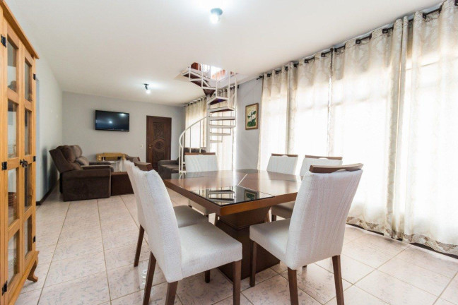 Imagem Casa com 4 Quartos à Venda, 270 m² em Ferraria - Campo Largo Imagem Casa com 4 Quartos à Venda, 270 m² em Ferraria - Campo Largo