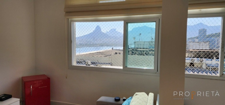 Imagem Apartamento com 2 Quartos à Venda, 72 m² em Lagoa - Rio De Janeiro Imagem Apartamento com 2 Quartos à Venda, 72 m² em Lagoa - Rio De Janeiro