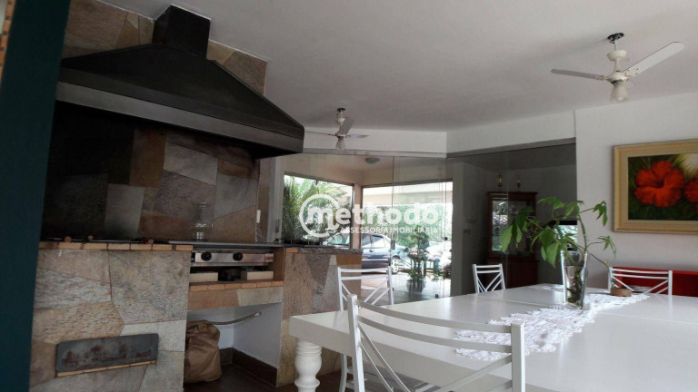 Imagem Casa com 6 Quartos à Venda, 302 m² em Taquaral - Campinas Imagem Casa com 6 Quartos à Venda, 302 m² em Taquaral - Campinas