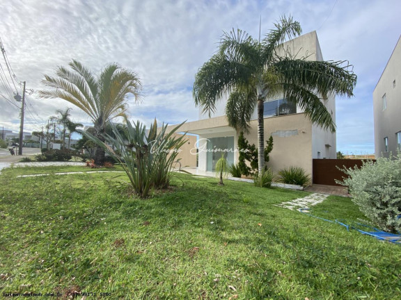 Imagem Casa com 3 Quartos à Venda, 350 m² em Alphaville Litoral Norte - Camaçari Imagem Casa com 3 Quartos à Venda, 350 m² em Alphaville Litoral Norte - Camaçari