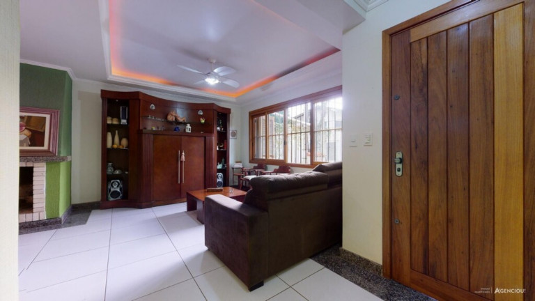Imagem Imóvel com 4 Quartos à Venda, 120 m² em Espírito Santo - Porto Alegre Imagem Imóvel com 4 Quartos à Venda, 120 m² em Espírito Santo - Porto Alegre