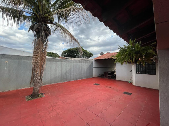 Imagem Sobrado à Venda, 264 m² em Córrego Longe - Umuarama