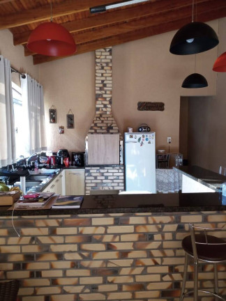 Imagem Casa com 3 Quartos à Venda, 750 m² em Centro - Sabáudia