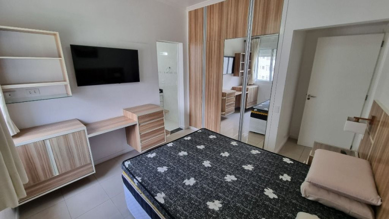 Imagem Apartamento com 3 Quartos à Venda, 130 m² em Pitangueiras - Guarujá