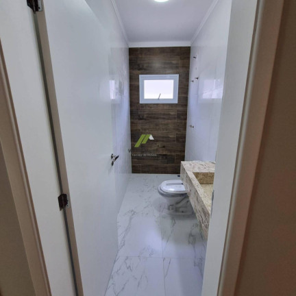 Imagem Casa com 3 Quartos à Venda, 166 m²
